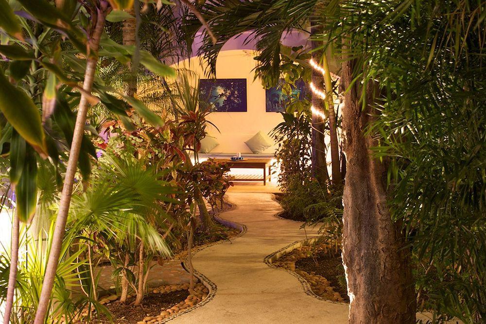 Aqualuna Boutique Hotel By Sunrise (Adults Only) Playa del Carmen Eksteriør bilde
